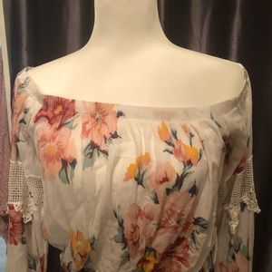 Floral off the shoulder long sleeve blouse